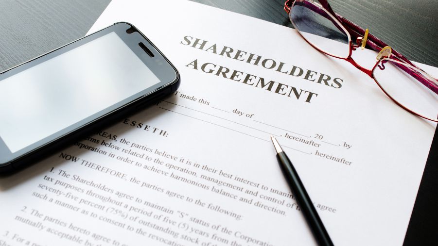 Shareholders agreement contract